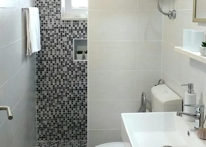 Art Amphora And Gasthuis