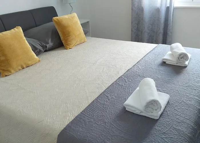 Art Amphora And Gasthuis 3*