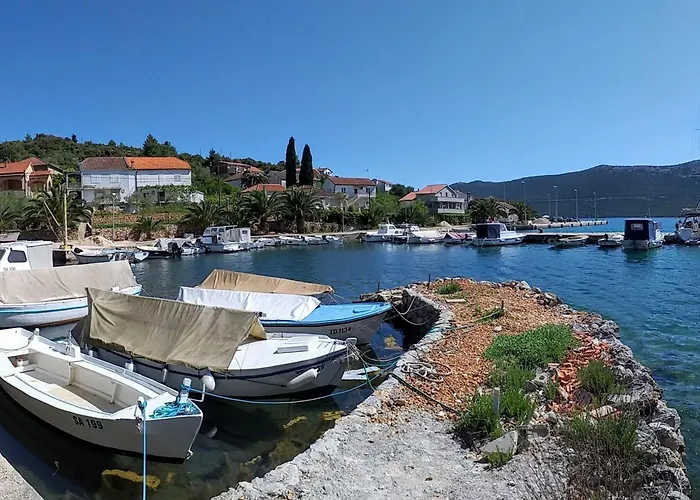 Art Amphora And Gasthuis 3*